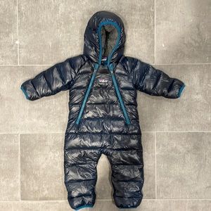 Patagonia Baby Insulated Snow Suit 
Navy, size 3-6 months